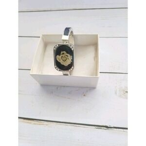 Cameo Rose Pattern Silver Bracelet with Decorative Stone &‎ Black Accent